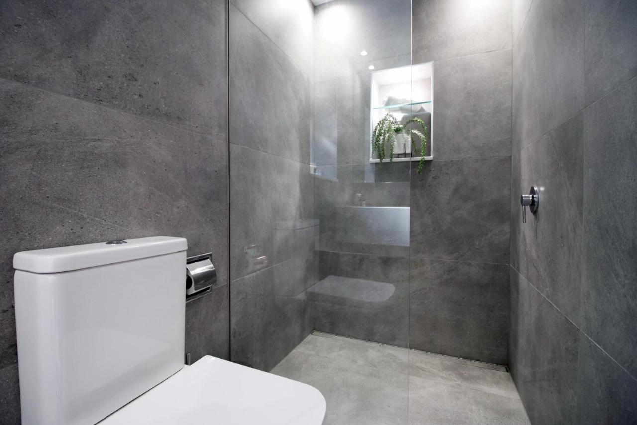 New Spacious 2 Bed Getaway - Private Courtyard! - Underfloor Heating Cardiff Exterior foto